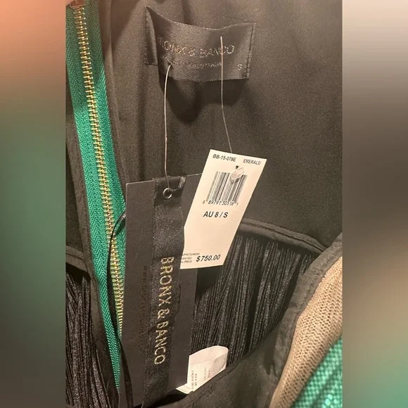 Bronx and Banco Florence Emerald Gown - NWT!! 💚🍀 - Picture 6 of 7